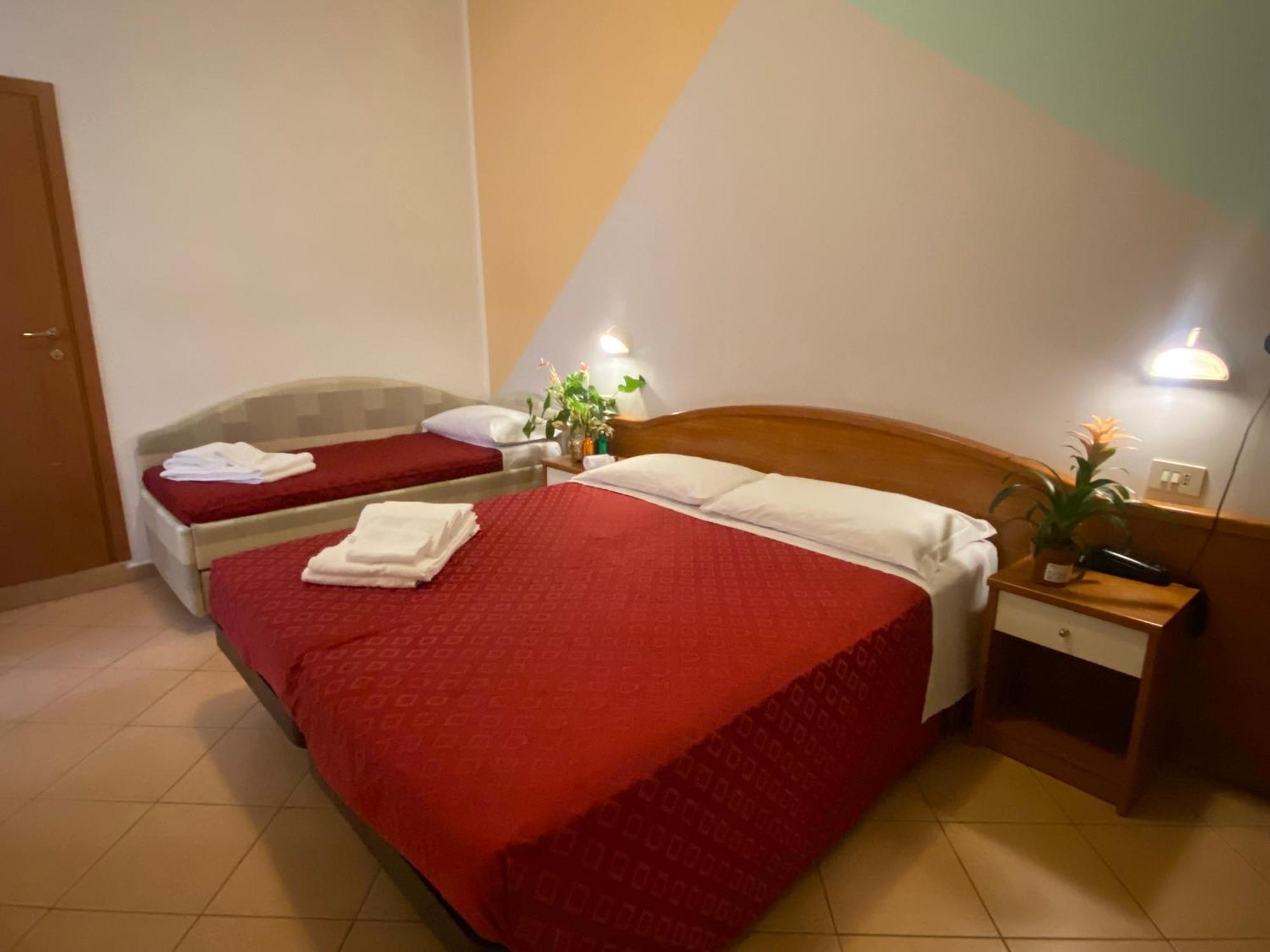 Hotel Villa Caterina Ρίμινι Εξωτερικό φωτογραφία