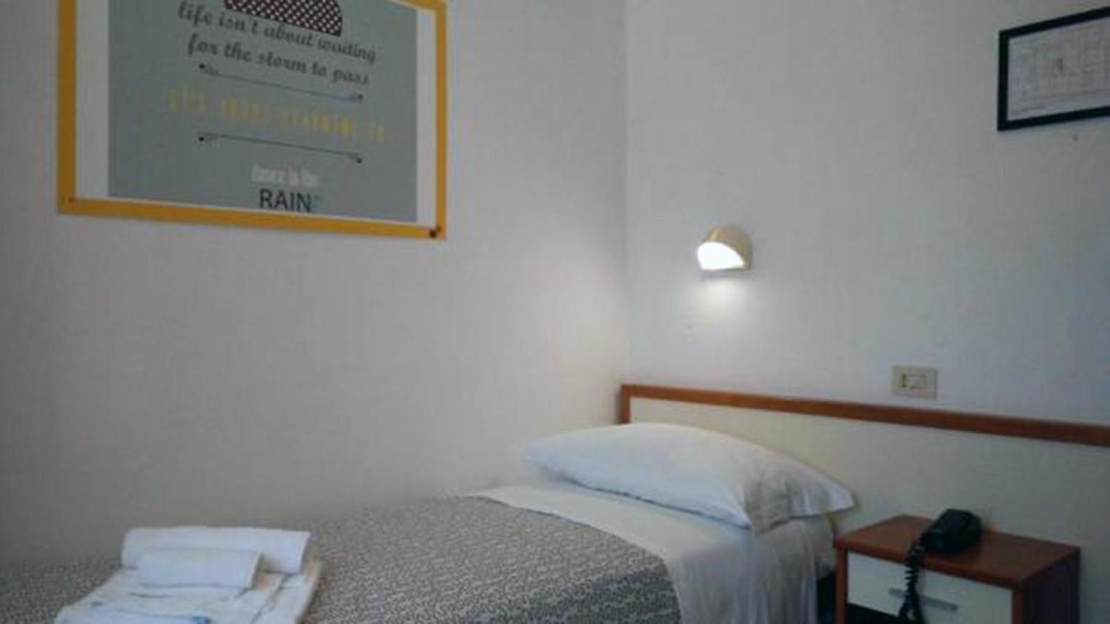 Hotel Villa Caterina Ρίμινι Εξωτερικό φωτογραφία