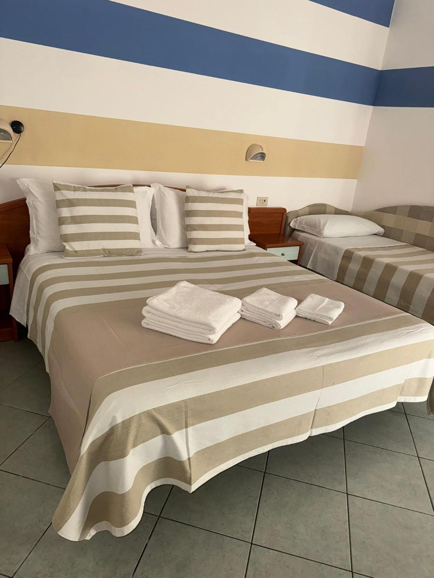 Hotel Villa Caterina Ρίμινι Εξωτερικό φωτογραφία