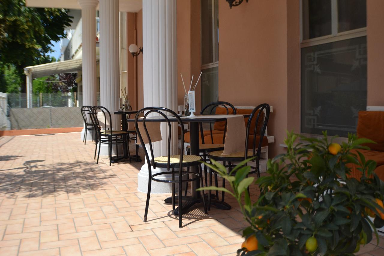 Hotel Villa Caterina Ρίμινι Εξωτερικό φωτογραφία