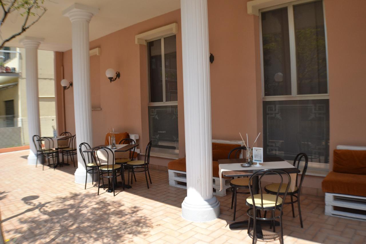 Hotel Villa Caterina Ρίμινι Εξωτερικό φωτογραφία